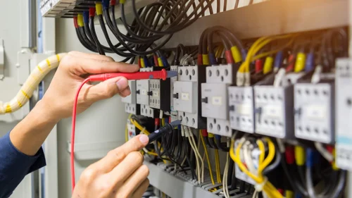 commercial electrician in La Crosse, WI