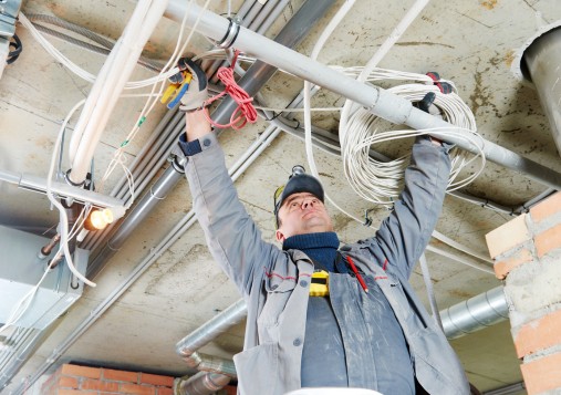 commercial electrician in La Crosse, WI